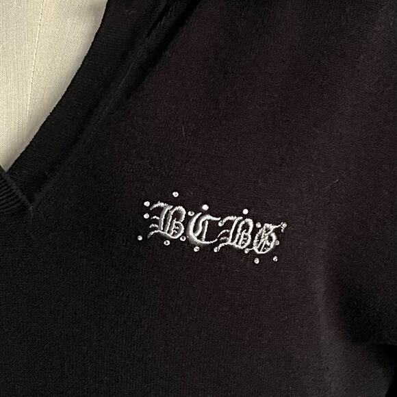BCBG Vintage 90s Soft Knit Stretchy Bling Logo V-Neck Black Sweater Size Large - Picture 3 of 7